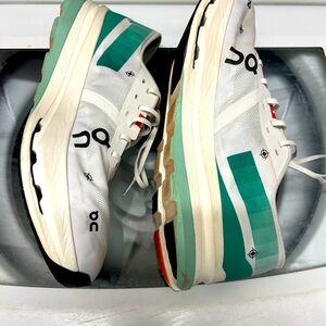 On Cloud Cloudboom Echo 3 Running Shoes